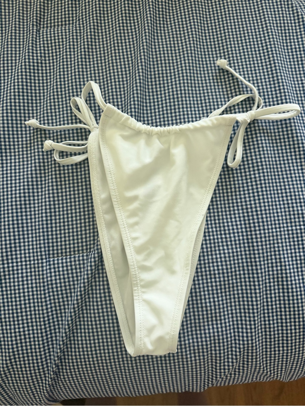 PrettyLittleThing White Tie-Side Bikini Set